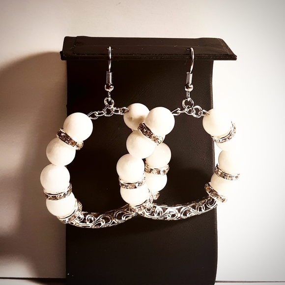 Jewelry - NATURAL ALABASTER STONES
